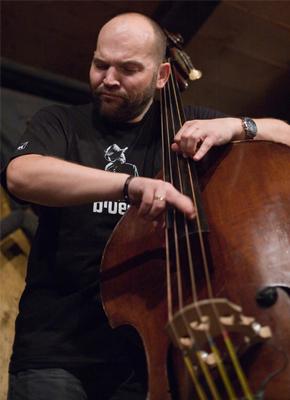 images/Muzyka/Adam Kowalewski -pion/Kowalewski-01.jpg
